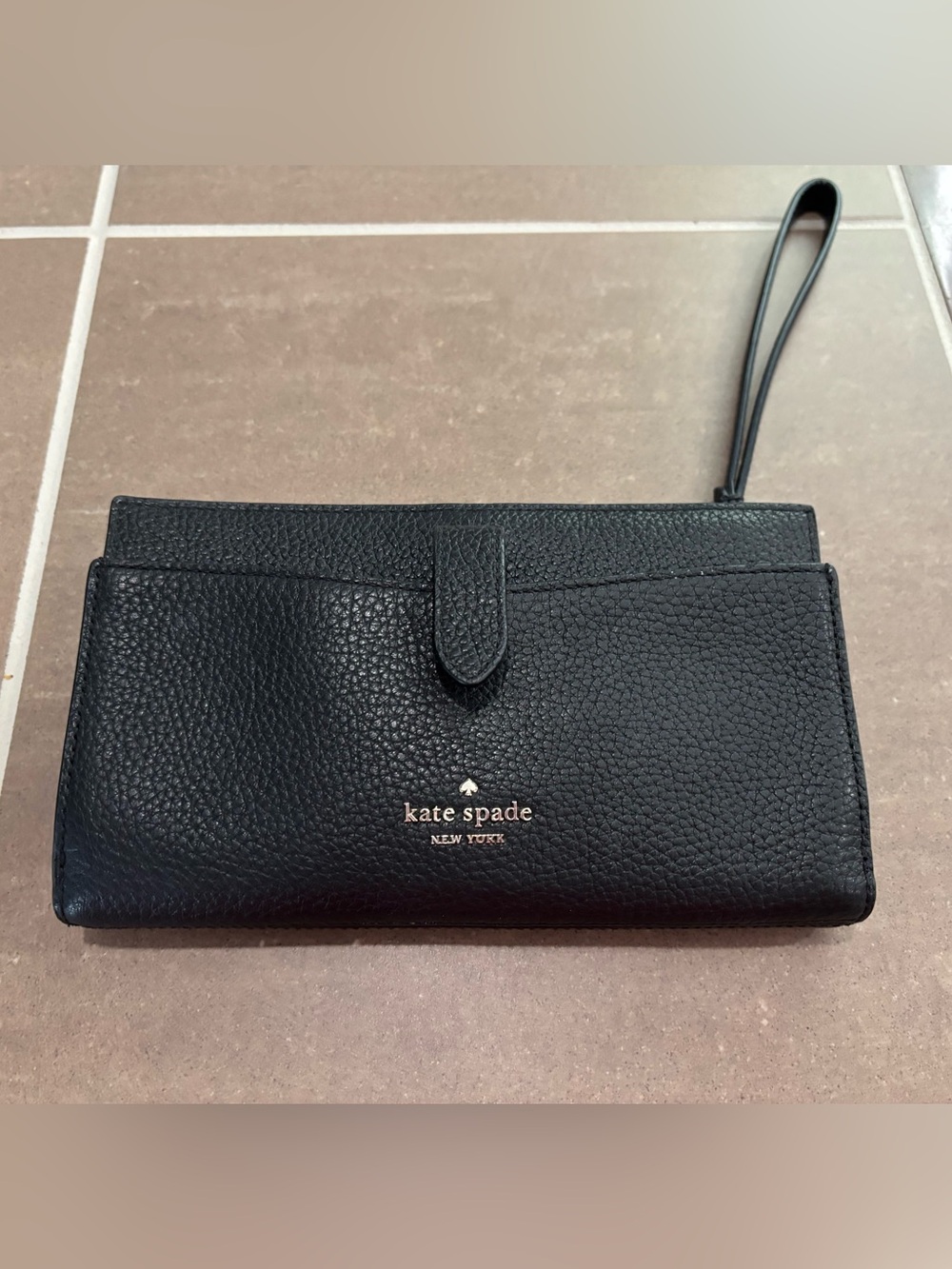 Kate Spade Black Pebbled Leather Wristlet Wallet Clutch